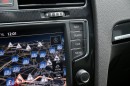Volkswagen Golf 7 GTI › большой экран с кнопками управления мультимедия