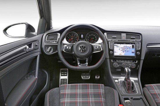 VW Golf GTI 7 салон